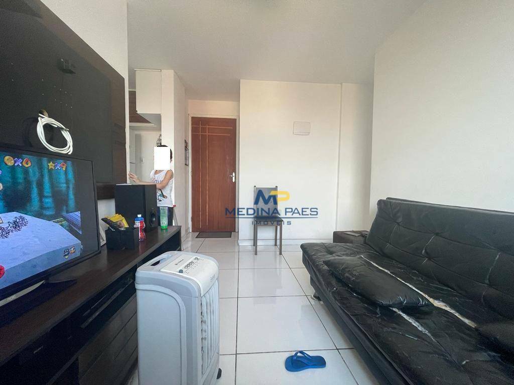 Apartamento à venda com 2 quartos, 42m² - Foto 4