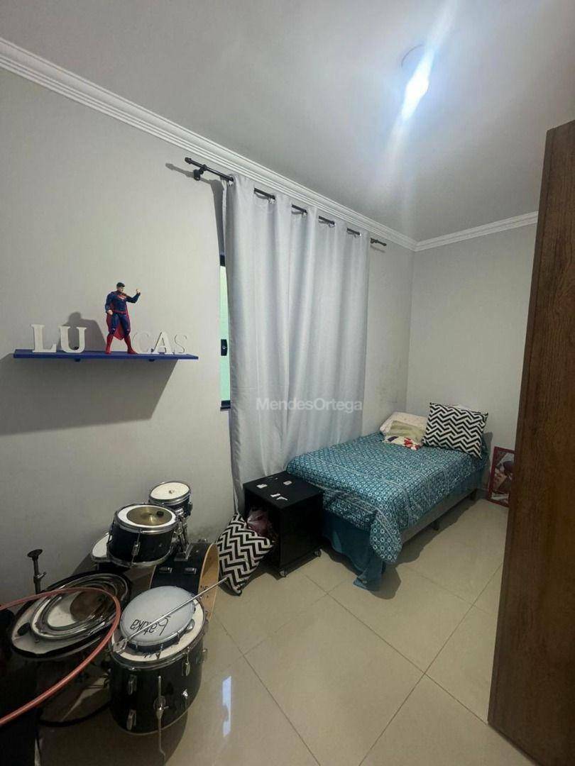 Casa à venda com 2 quartos, 200m² - Foto 8