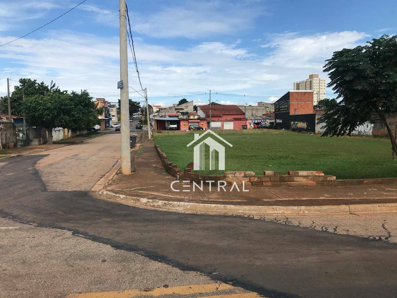 Terreno à venda, 1570M2 - Foto 1