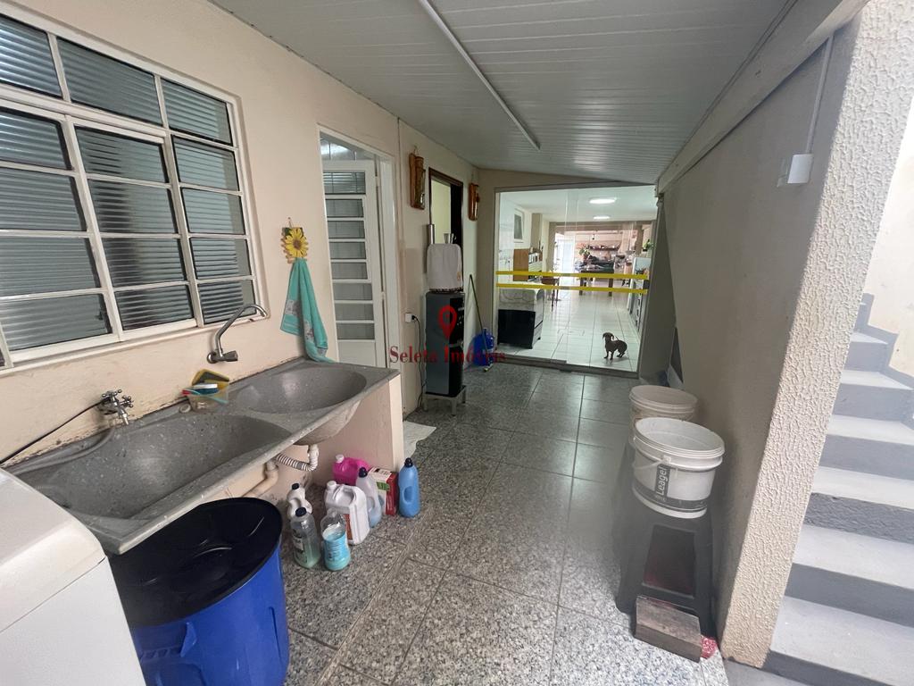 Casa à venda com 4 quartos, 200m² - Foto 18