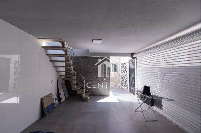 Sobrado para alugar com 2 quartos, 250m² - Foto 13