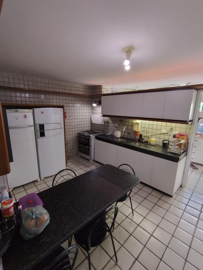 Apartamento à venda com 4 quartos, 215m² - Foto 21