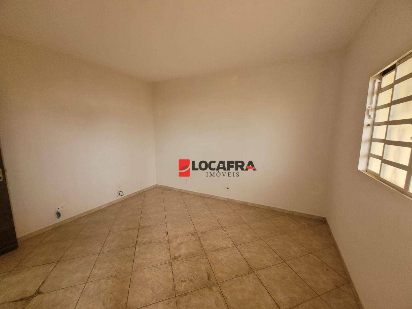 Apartamento para alugar com 2 quartos, 80m² - Foto 2