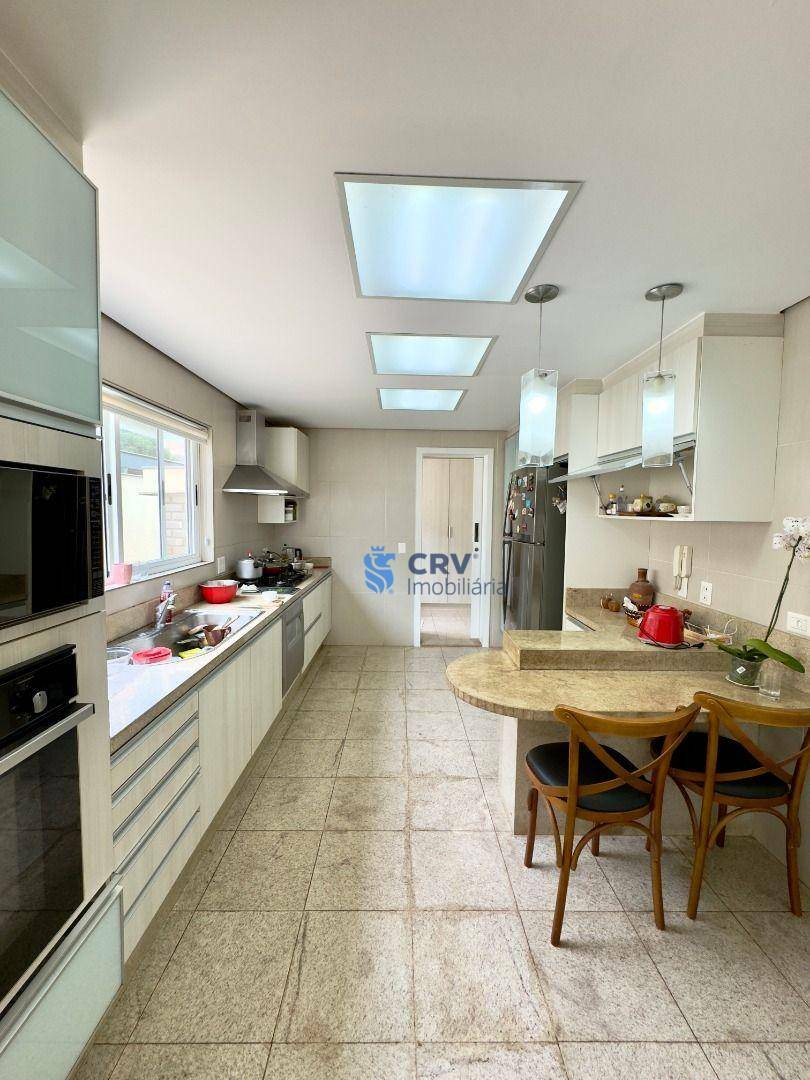 Sobrado à venda com 4 quartos, 331m² - Foto 4