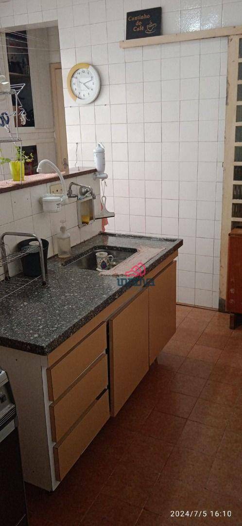 Apartamento à venda com 4 quartos, 200m² - Foto 24