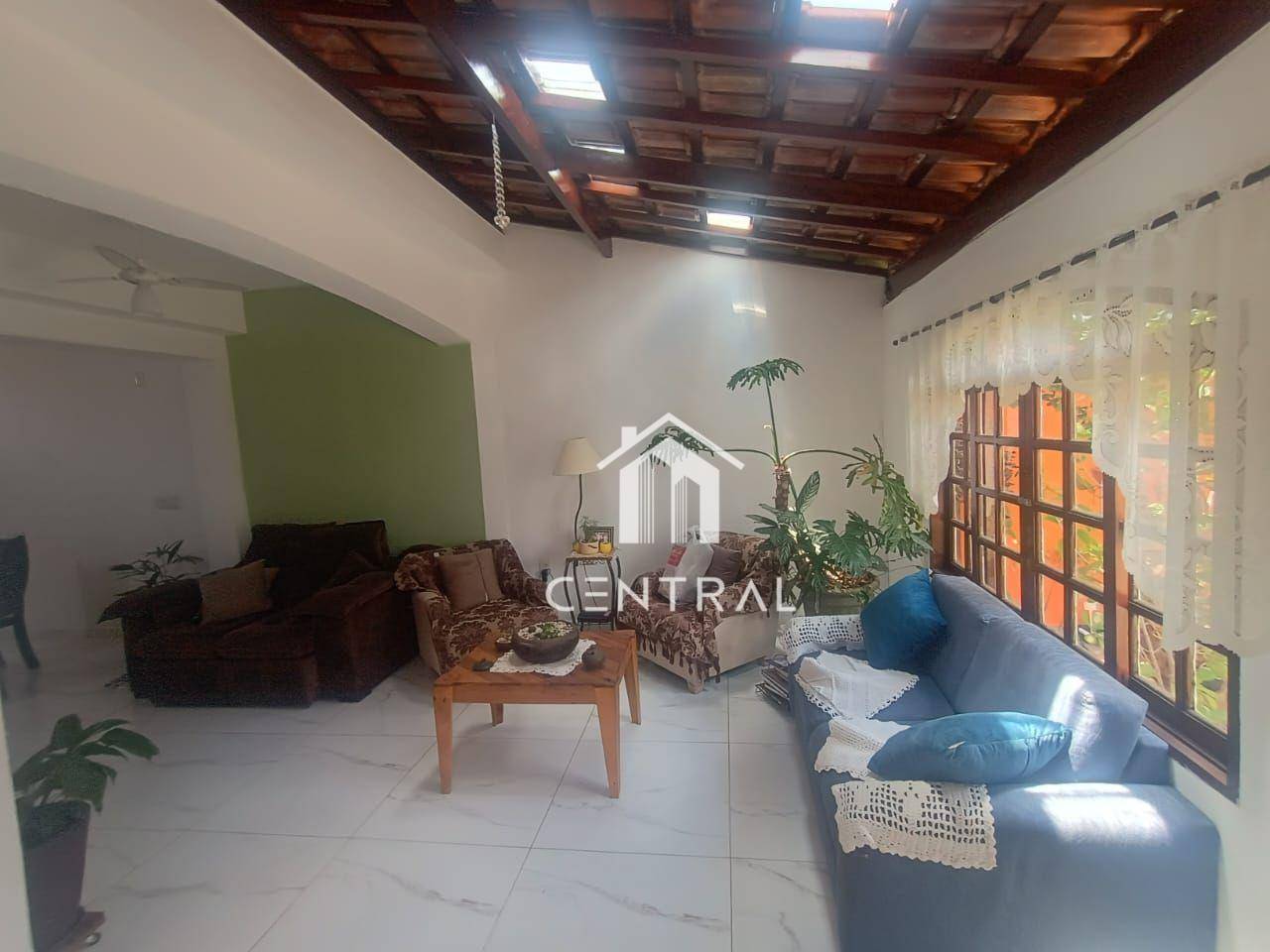 Casa à venda e aluguel com 5 quartos, 200m² - Foto 19