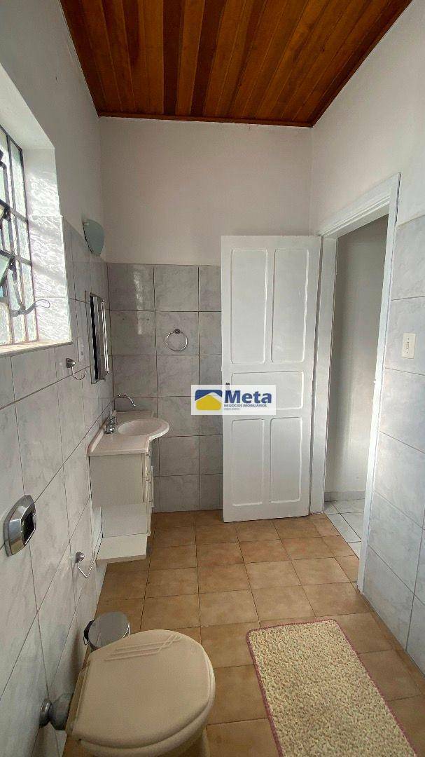 Casa para alugar com 2 quartos, 35m² - Foto 8