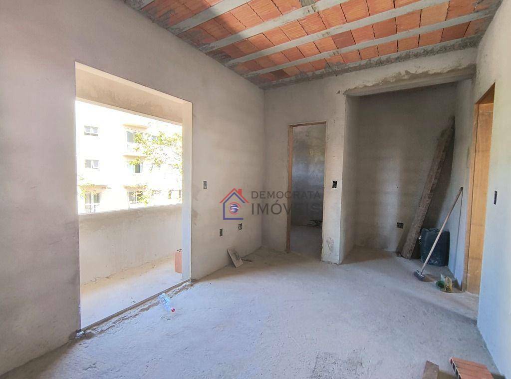 Sobrado à venda com 2 quartos, 127m² - Foto 3