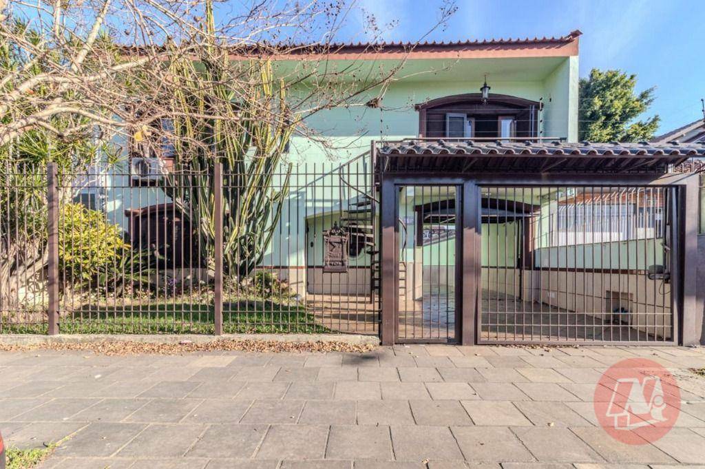 Casa para alugar com 5 quartos, 270m² - Foto 2