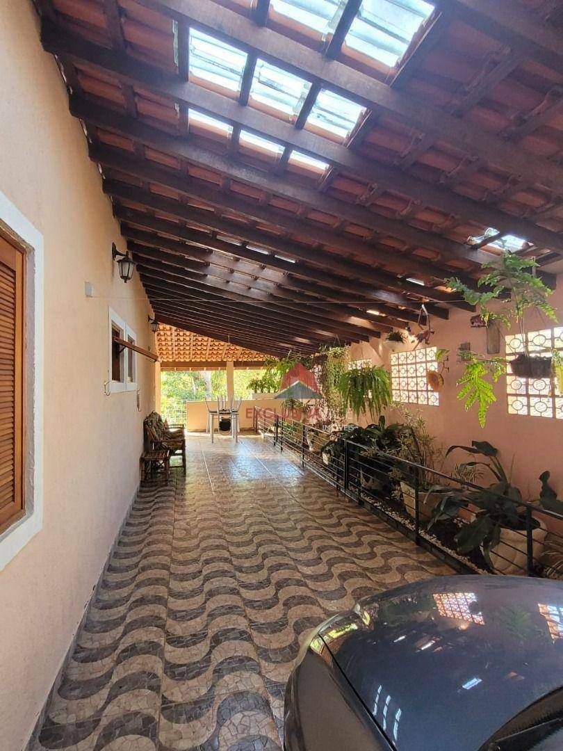 Casa à venda com 3 quartos, 129m² - Foto 11