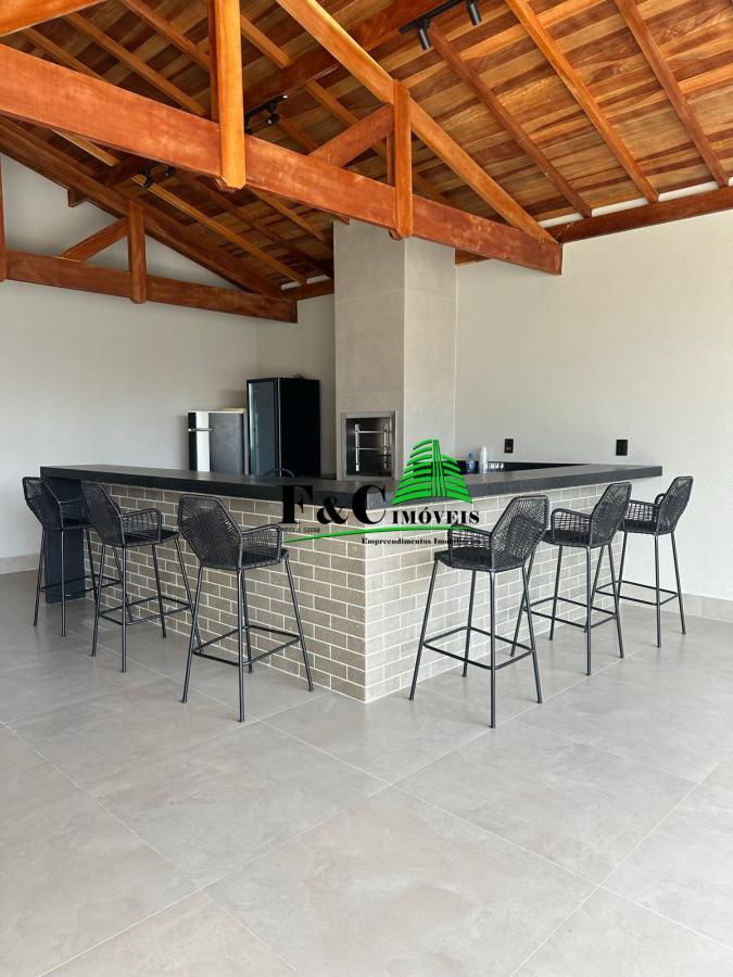 Casa à venda com 2 quartos, 290m² - Foto 14