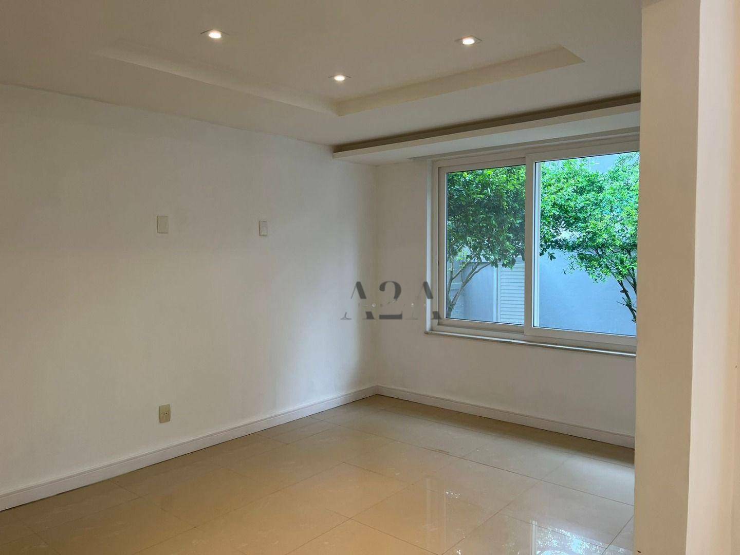 Casa à venda com 4 quartos, 357m² - Foto 18