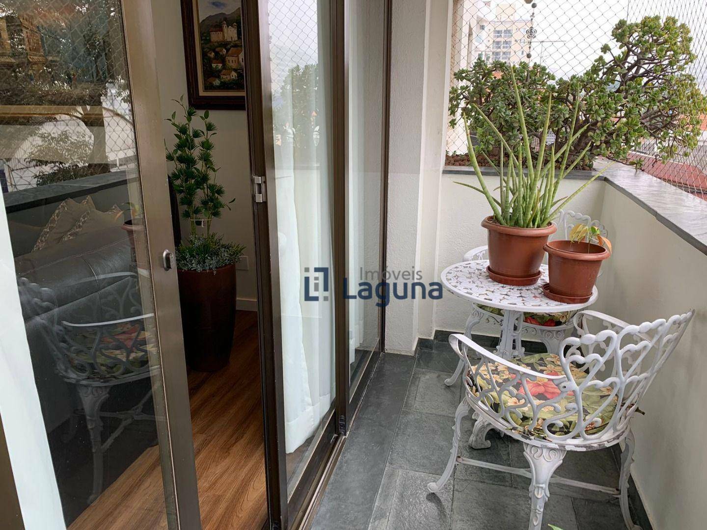 Apartamento à venda com 4 quartos, 136m² - Foto 14