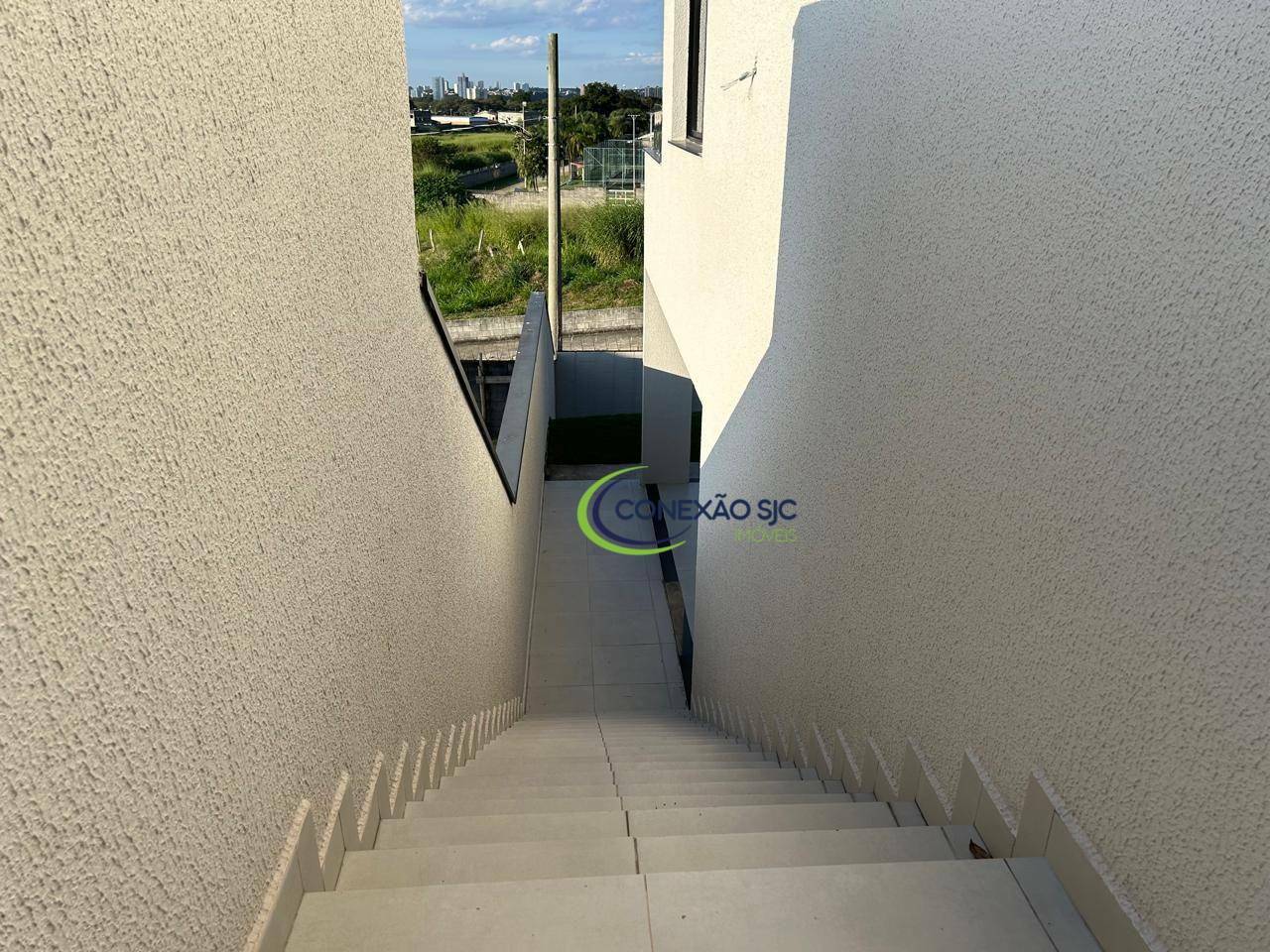 Sobrado à venda e aluguel com 4 quartos, 240m² - Foto 23