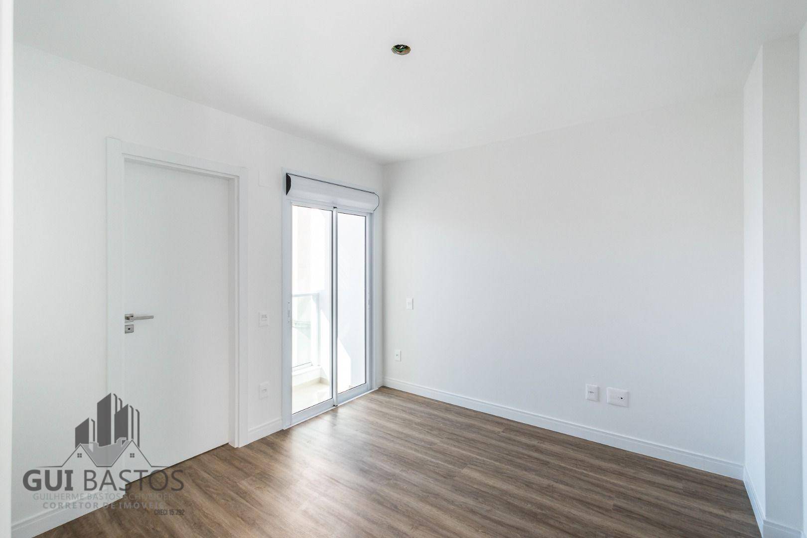 Apartamento à venda com 2 quartos, 67m² - Foto 3