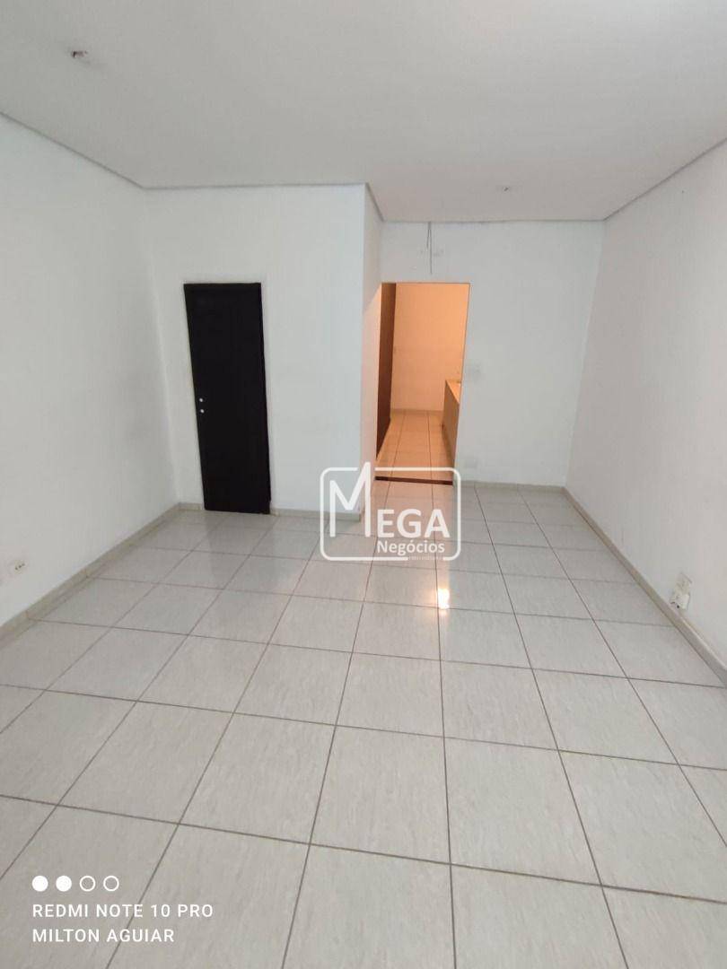 Casa para alugar com 8 quartos, 340m² - Foto 3