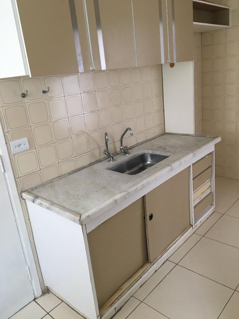 Apartamento à venda com 3 quartos, 100m² - Foto 8