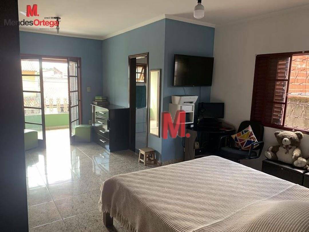 Casa à venda com 3 quartos, 200m² - Foto 22