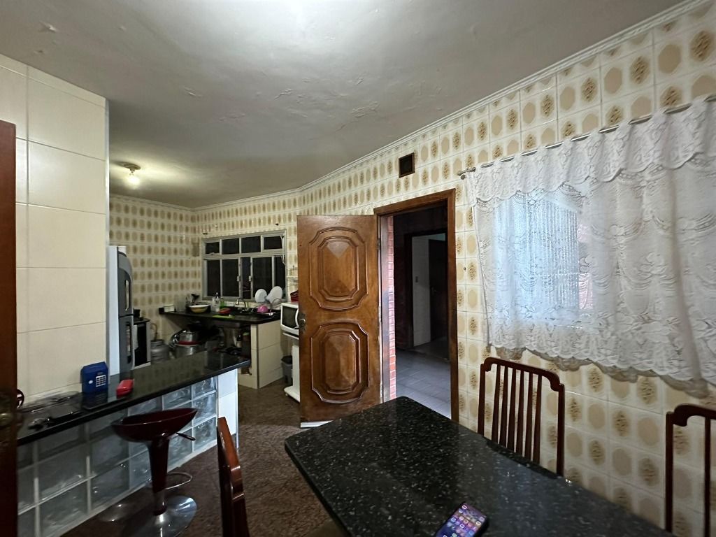 Sobrado à venda com 4 quartos, 251m² - Foto 9