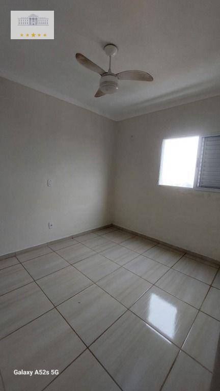 Apartamento à venda com 2 quartos, 58m² - Foto 2