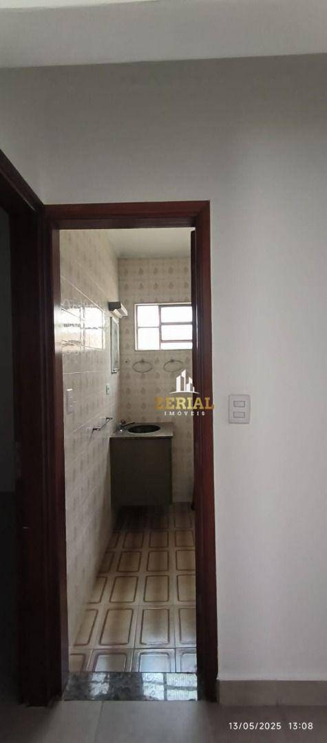 Casa para alugar com 4 quartos, 290m² - Foto 29