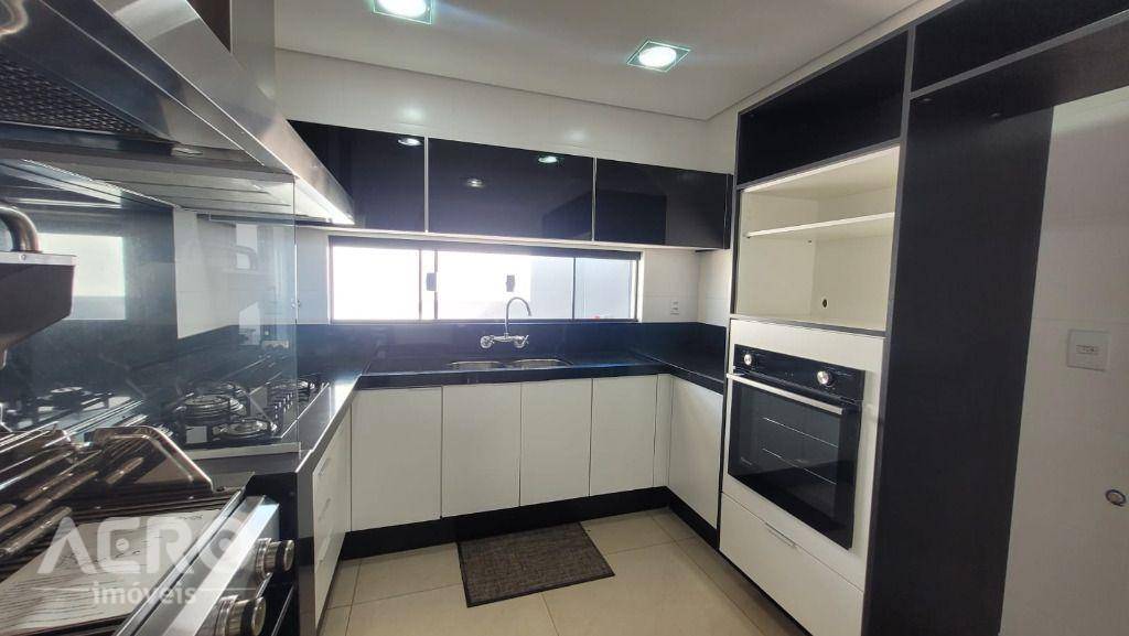 Casa de Condomínio à venda com 3 quartos, 226m² - Foto 36