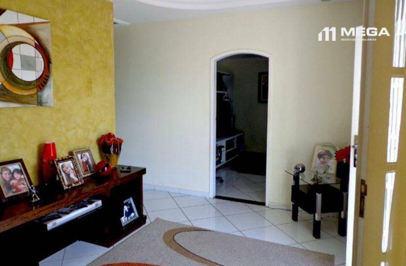 Casa à venda com 3 quartos, 300m² - Foto 9