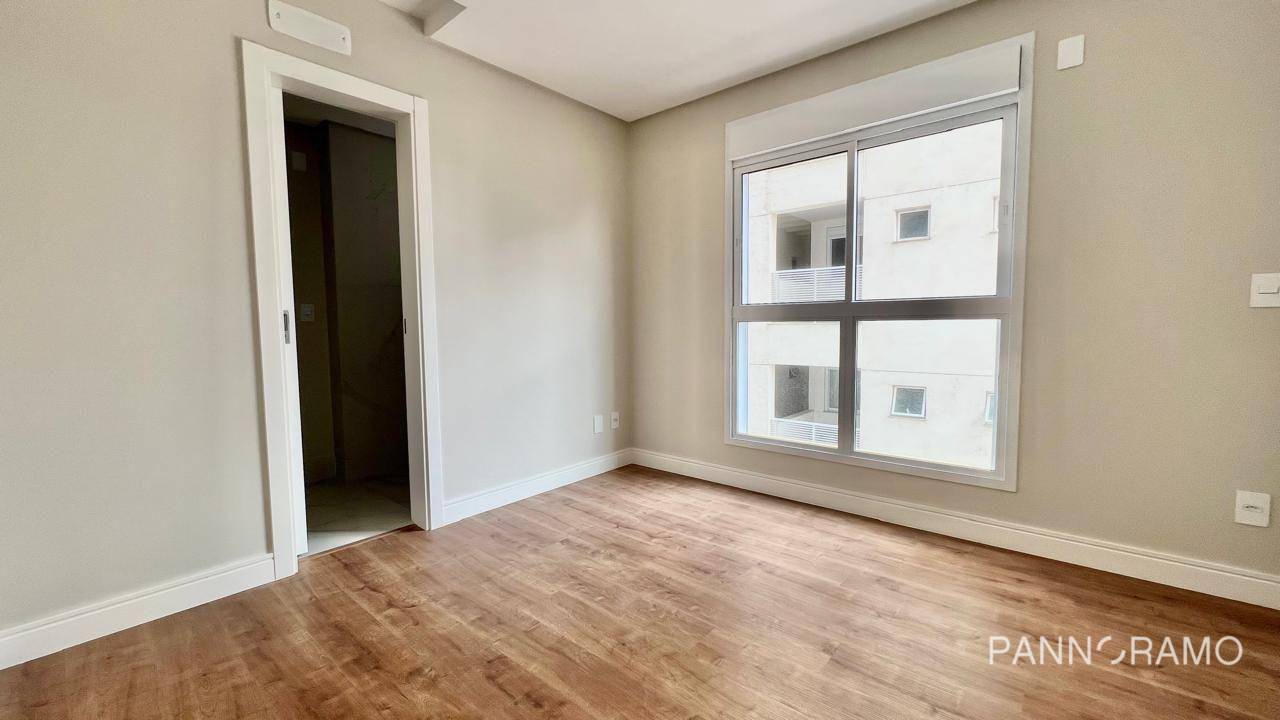 Apartamento à venda com 3 quartos, 137m² - Foto 5