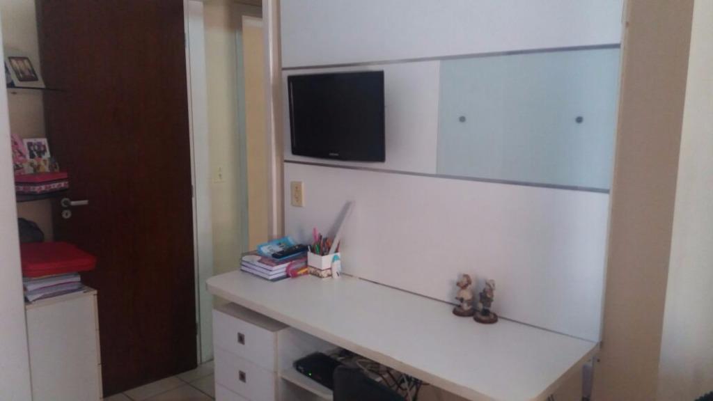 Apartamento à venda com 3 quartos, 115m² - Foto 11