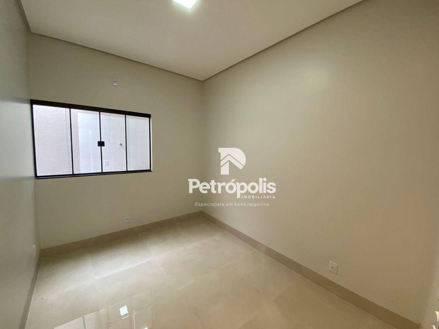 Casa à venda com 3 quartos, 130m² - Foto 14