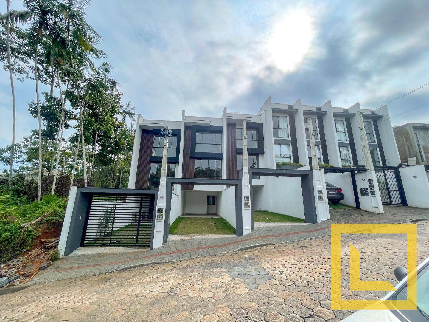 Sobrado à venda com 3 quartos, 151m² - Foto 2