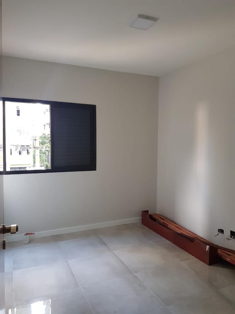 Apartamento à venda com 3 quartos, 127m² - Foto 13