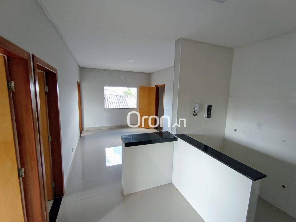 Apartamento à venda com 2 quartos, 63m² - Foto 4