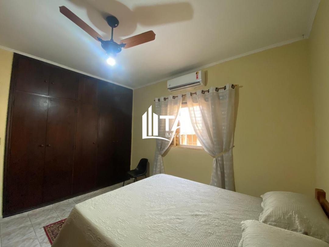 Casa à venda com 3 quartos, 180m² - Foto 14