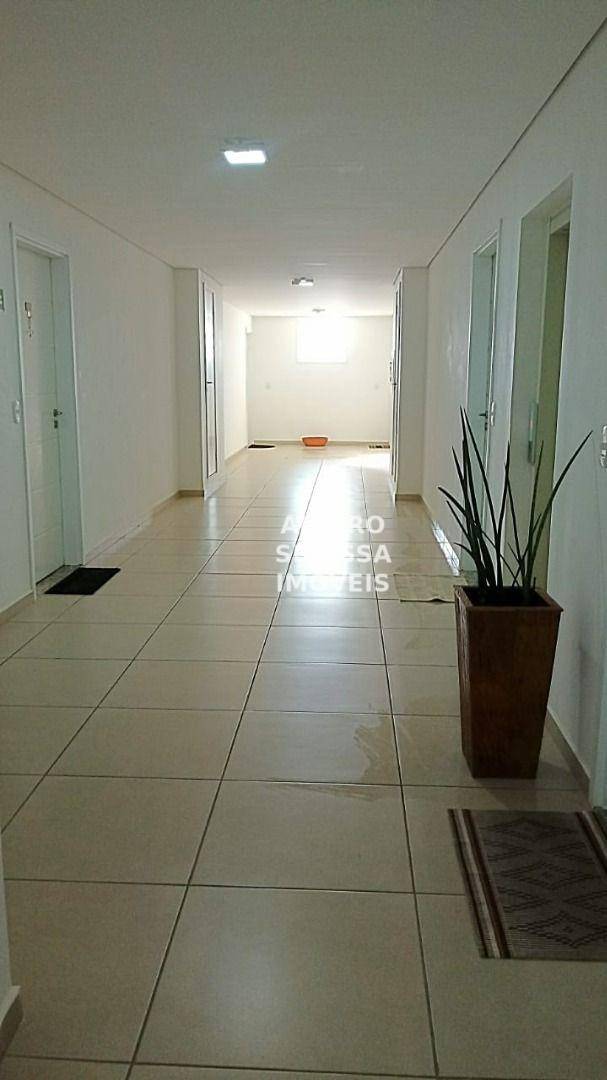 Apartamento à venda com 2 quartos, 67m² - Foto 15