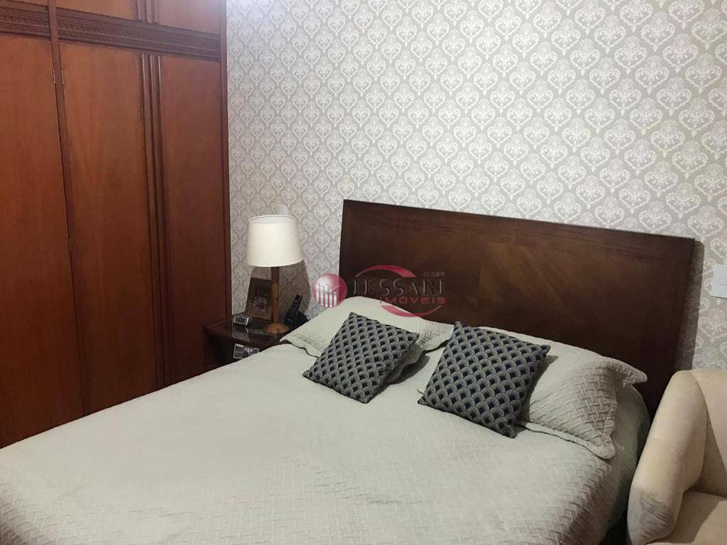 Apartamento à venda com 3 quartos, 130m² - Foto 9