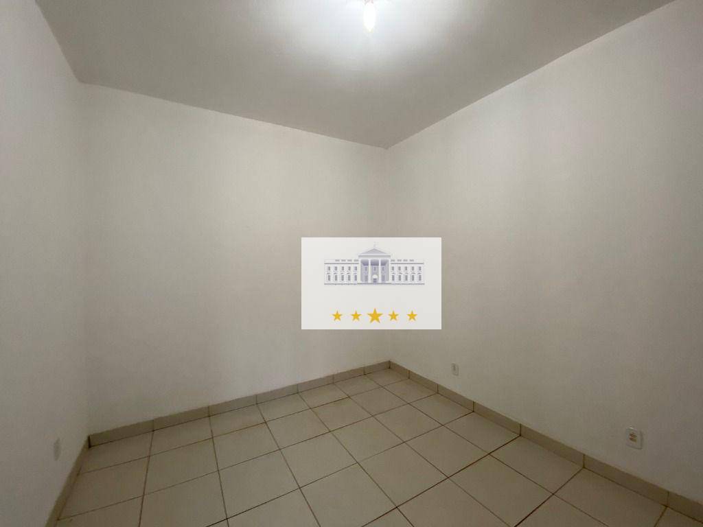 Casa à venda com 4 quartos, 250m² - Foto 8