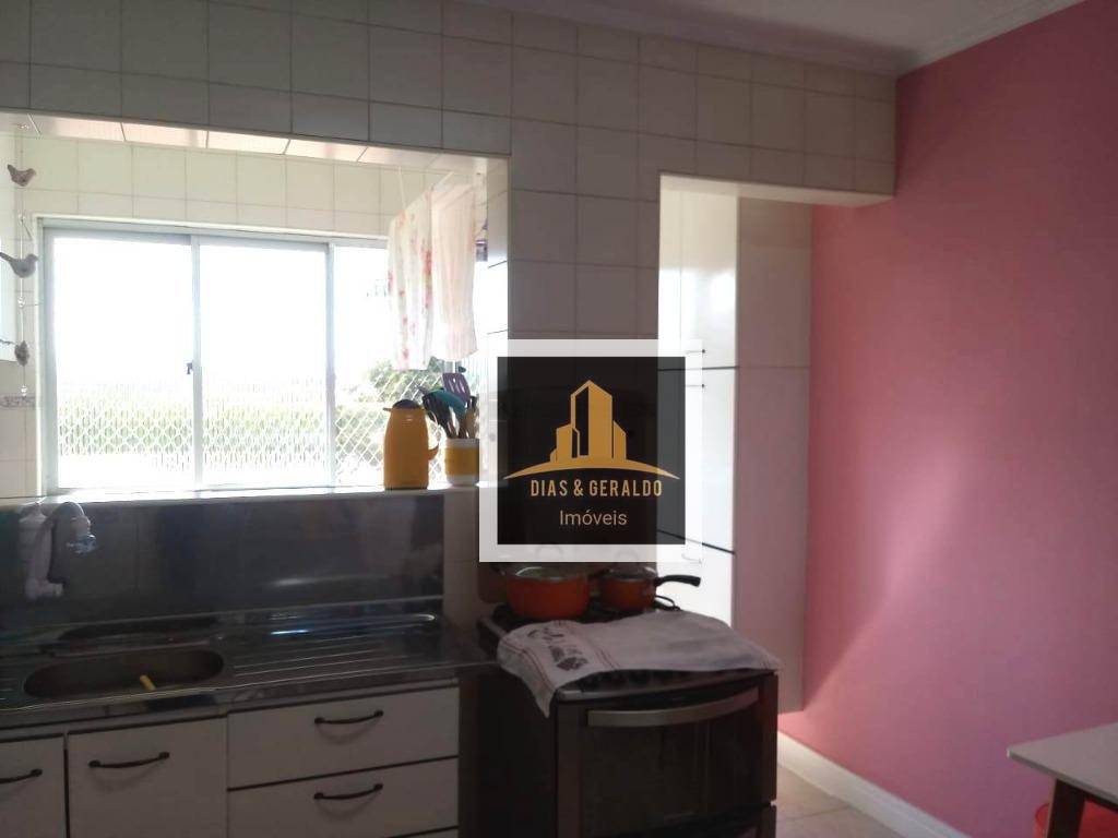 Apartamento à venda com 3 quartos, 96m² - Foto 12