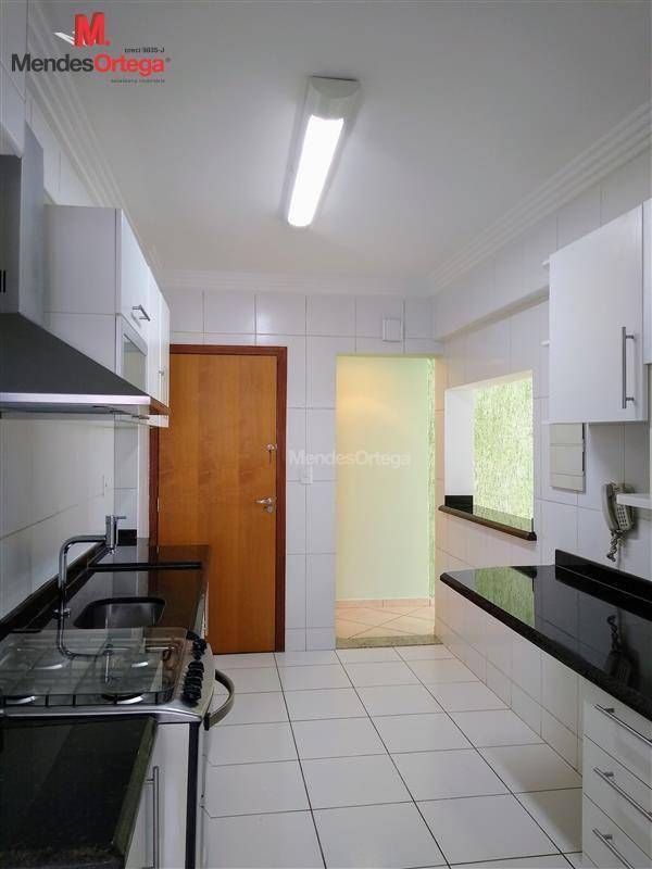 Apartamento para alugar com 3 quartos, 100m² - Foto 16