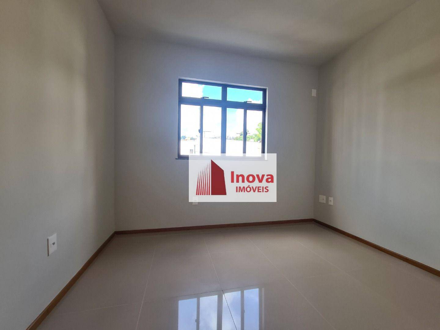 Apartamento à venda com 2 quartos, 75m² - Foto 7