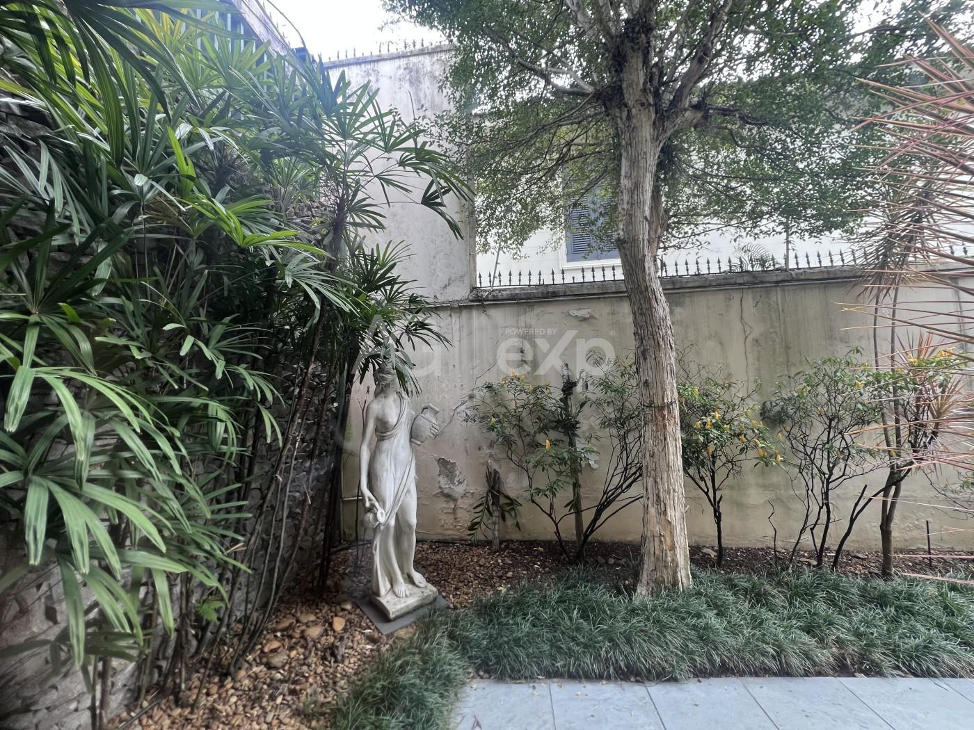 Casa à venda com 5 quartos, 430m² - Foto 8