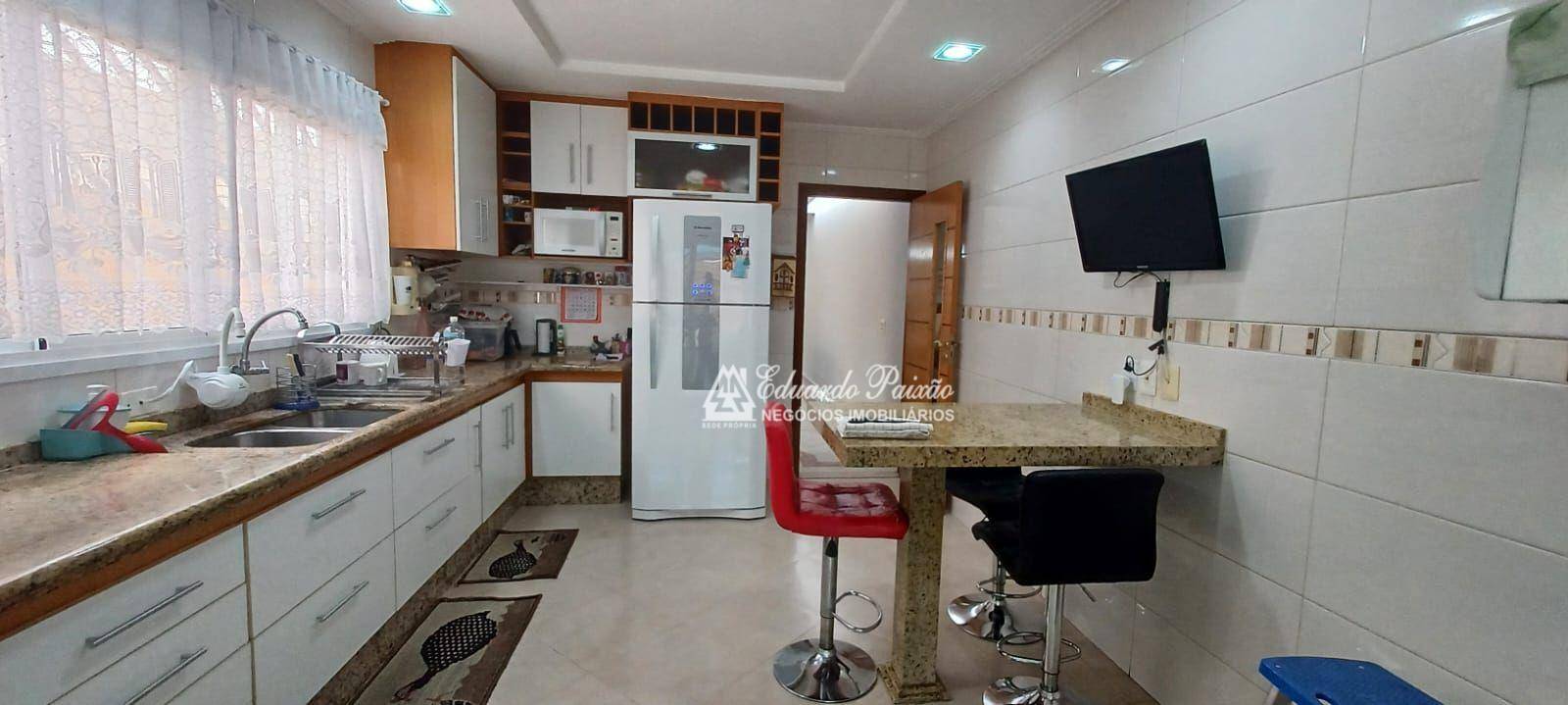 Sobrado à venda com 3 quartos, 197m² - Foto 14