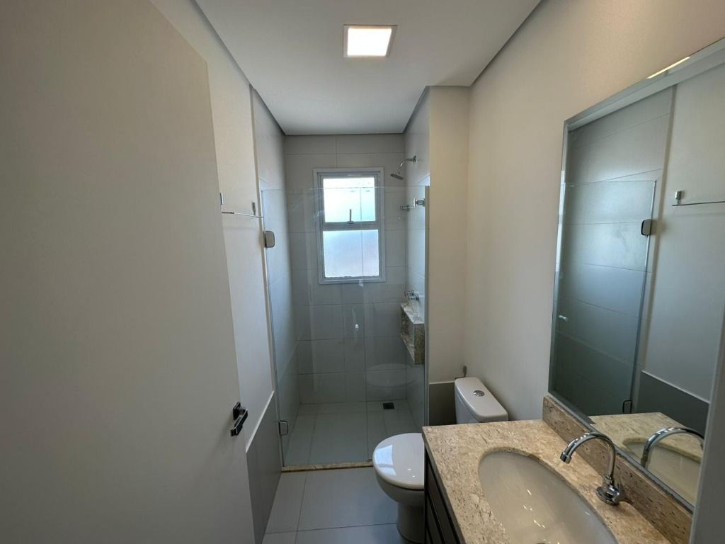 Apartamento para alugar com 3 quartos, 82m² - Foto 12