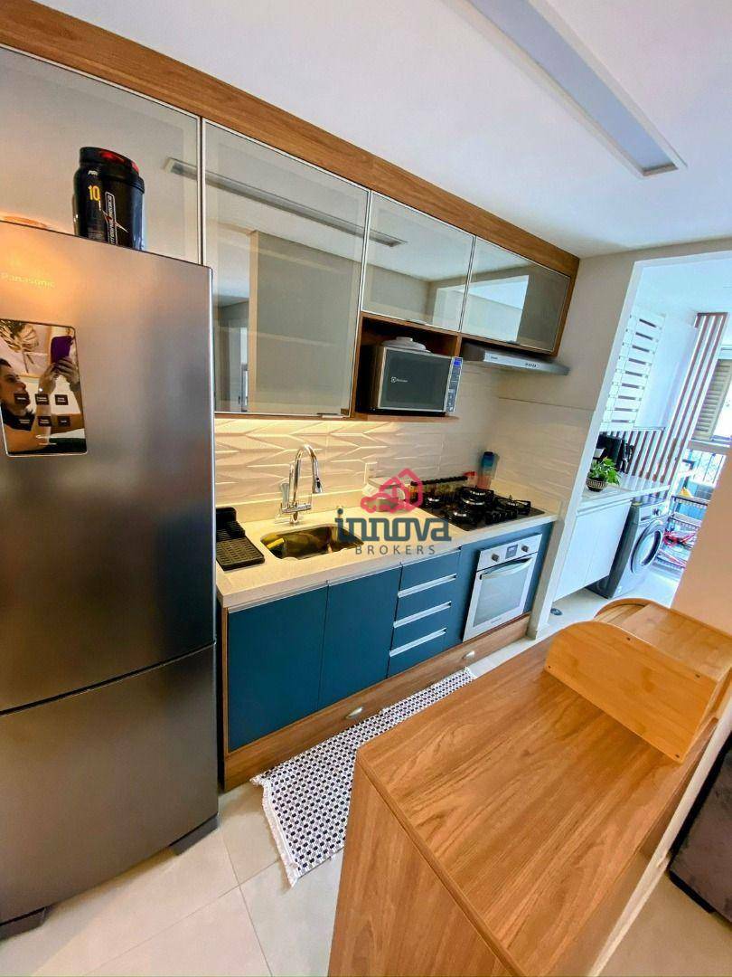 Apartamento à venda com 2 quartos, 65m² - Foto 5