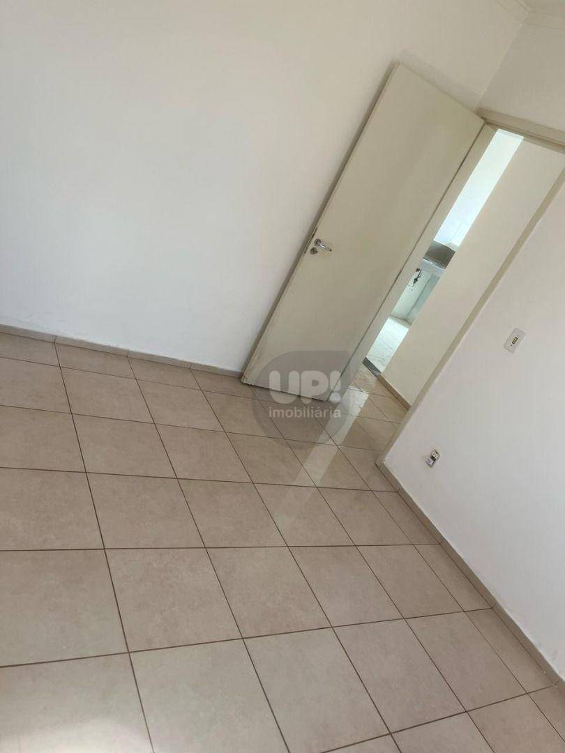 Apartamento à venda com 2 quartos, 44m² - Foto 6