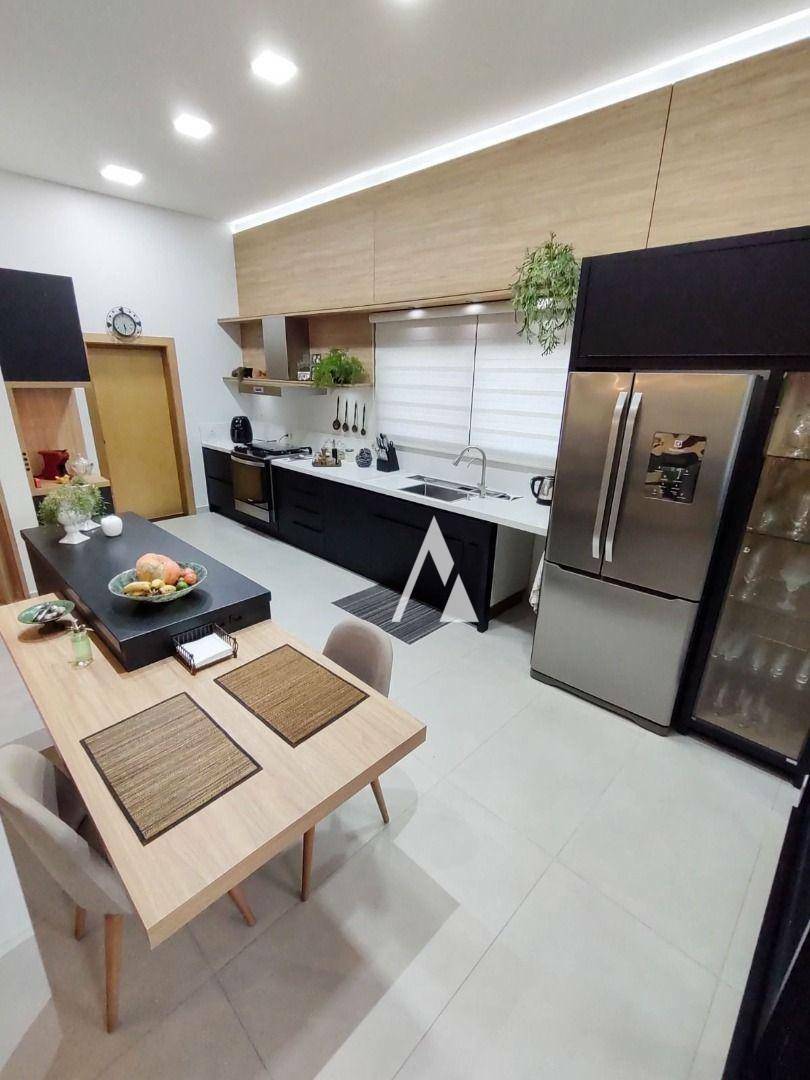 Casa de Condomínio à venda com 3 quartos, 300m² - Foto 14