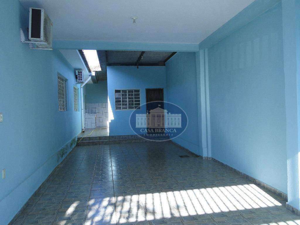 Casa à venda com 3 quartos, 160m² - Foto 2