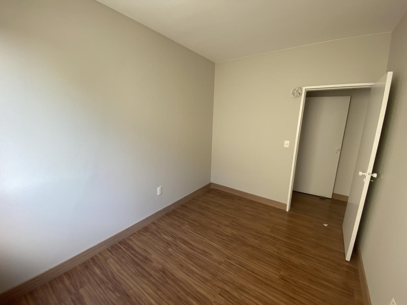 Apartamento à venda com 3 quartos, 111m² - Foto 23