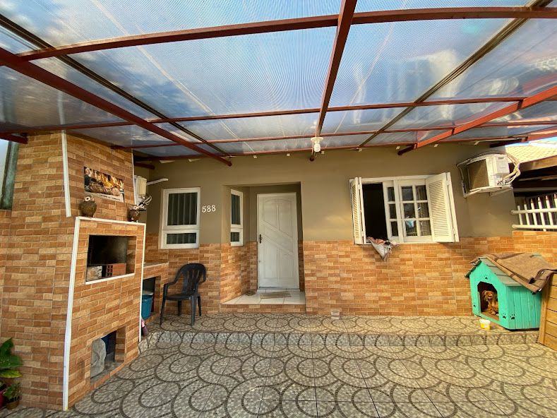 Casa à venda com 2 quartos, 53m² - Foto 1