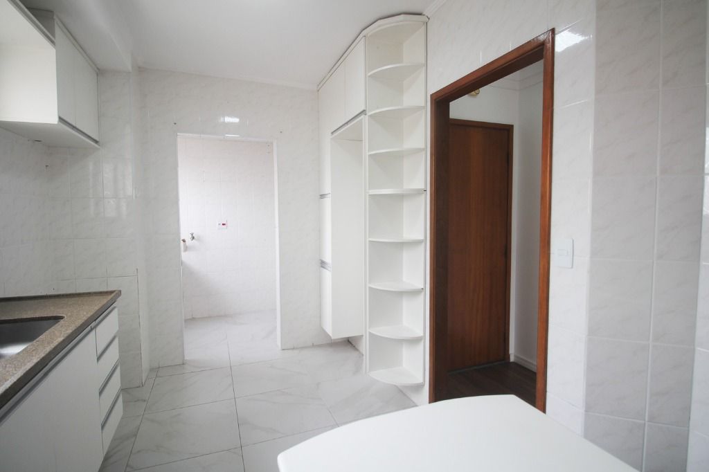 Apartamento para alugar com 2 quartos, 80m² - Foto 46